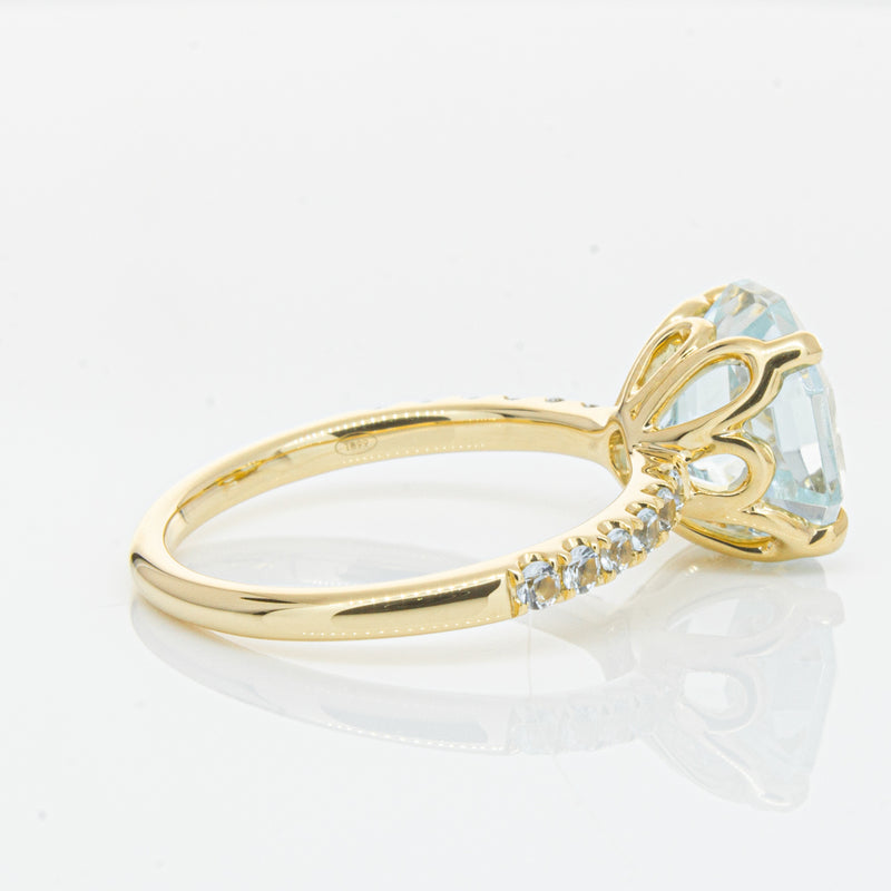 18ct Yellow Gold Aquamarine Octavus Ring-Ring-Walker & Hall