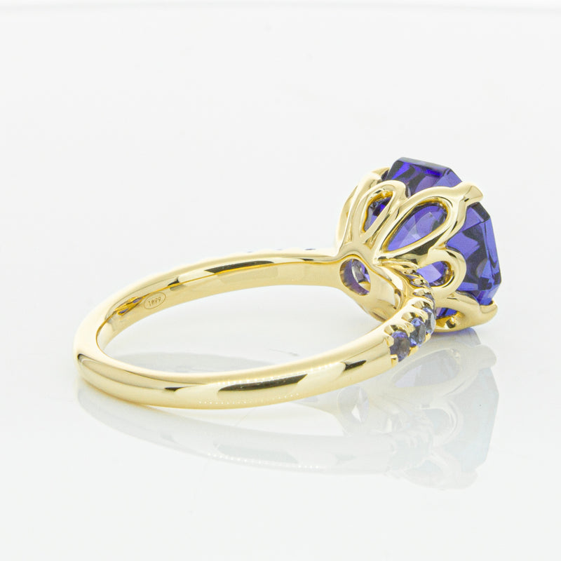 18ct Yellow Gold Tanzanite Octavus Ring-Ring-Walker & Hall