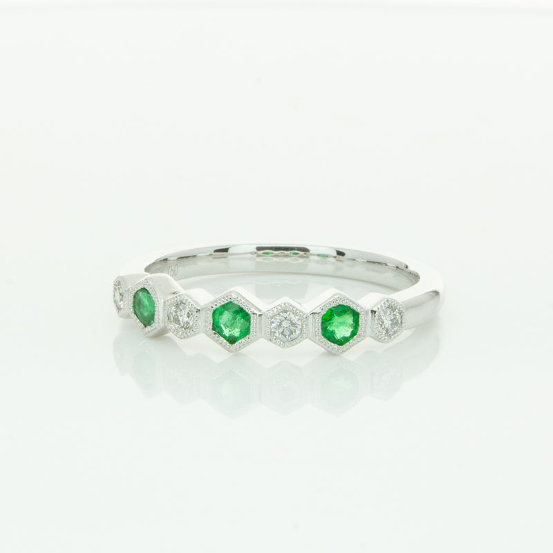 18ct White Gold Emerald & Diamond Deco Band-Ring-Walker & Hall
