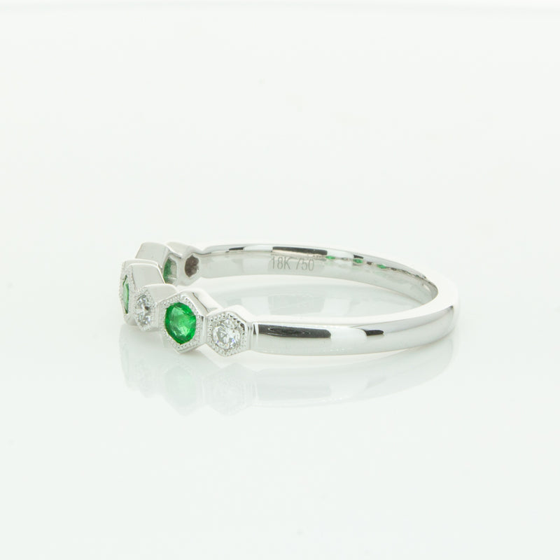 18ct White Gold Emerald & Diamond Deco Band-Ring-Walker & Hall