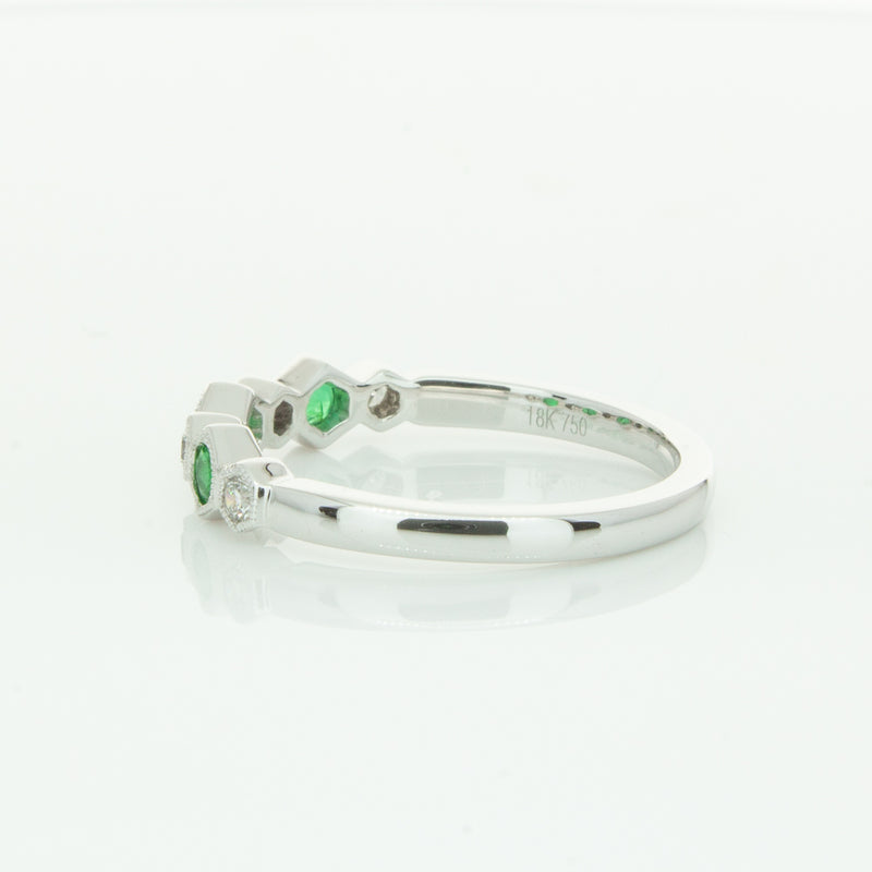 18ct White Gold Emerald & Diamond Deco Band-Ring-Walker & Hall