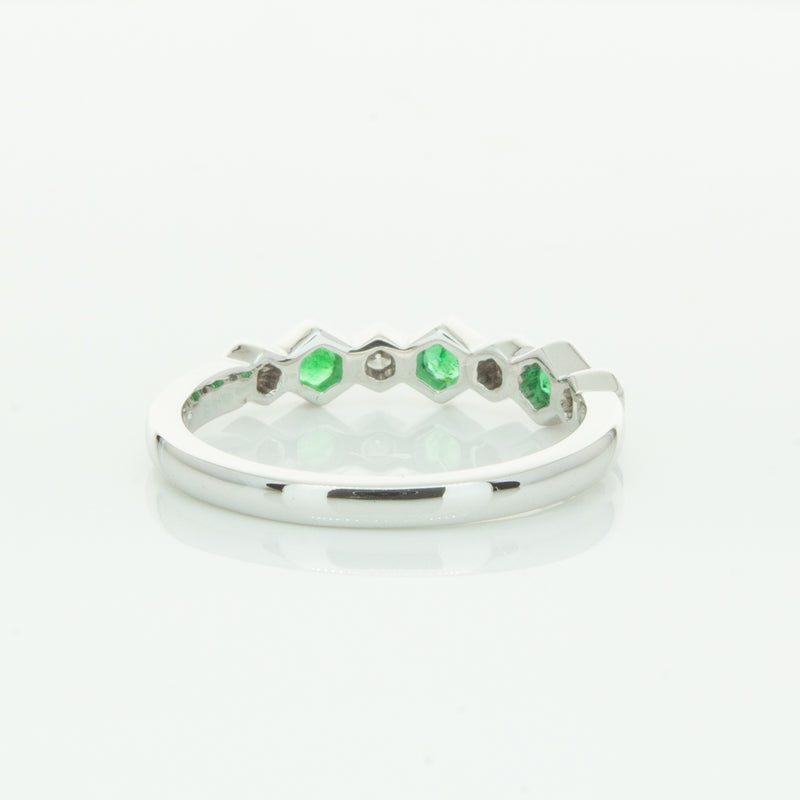 18ct White Gold Emerald & Diamond Deco Band-Ring-Walker & Hall