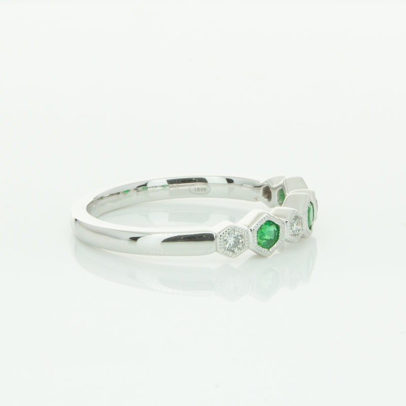 18ct White Gold Emerald & Diamond Deco Band-Ring-Walker & Hall