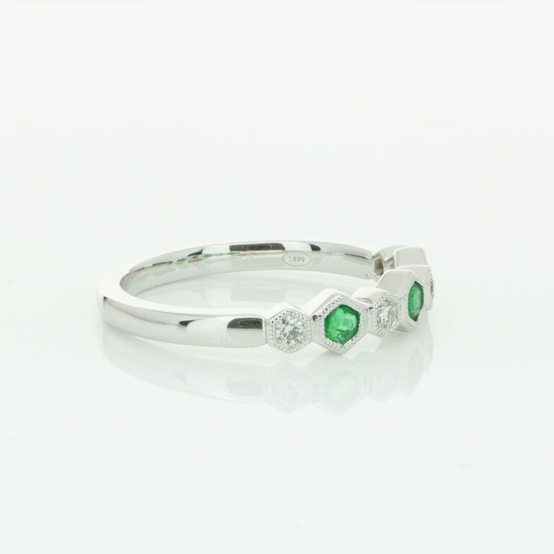 18ct White Gold Emerald & Diamond Deco Band-Ring-Walker & Hall