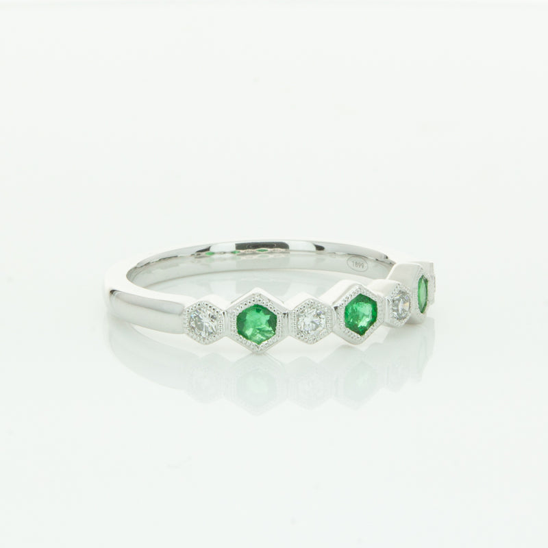 18ct White Gold Emerald & Diamond Deco Band-Ring-Walker & Hall