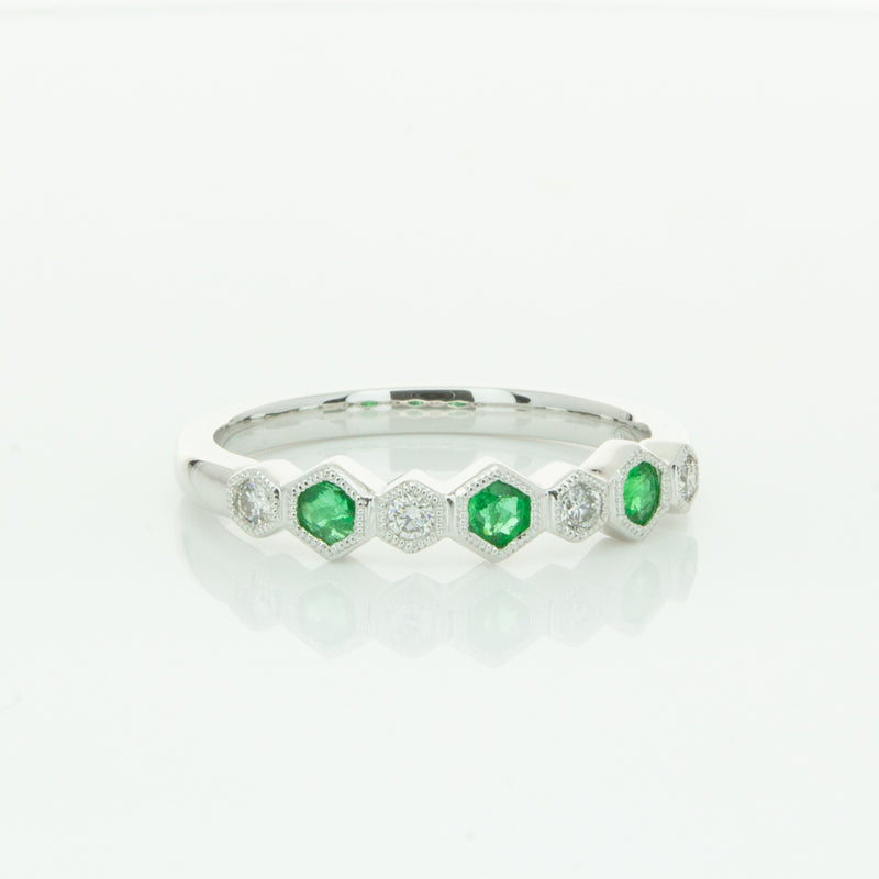 18ct White Gold Emerald & Diamond Deco Band-Ring-Walker & Hall