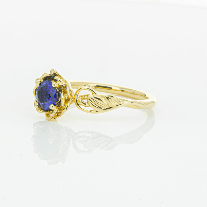 18ct Yellow Gold Sapphire Ring-Ring-Walker & Hall