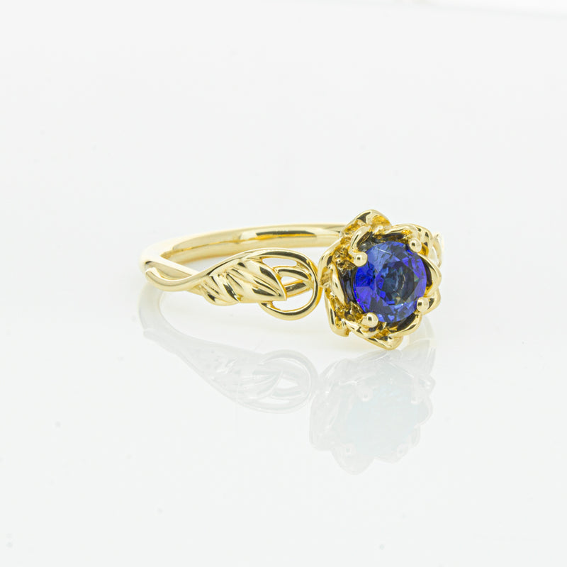 18ct Yellow Gold Sapphire Ring-Ring-Walker & Hall
