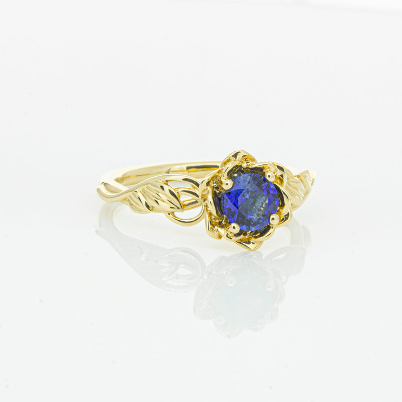 18ct Yellow Gold Sapphire Ring-Ring-Walker & Hall