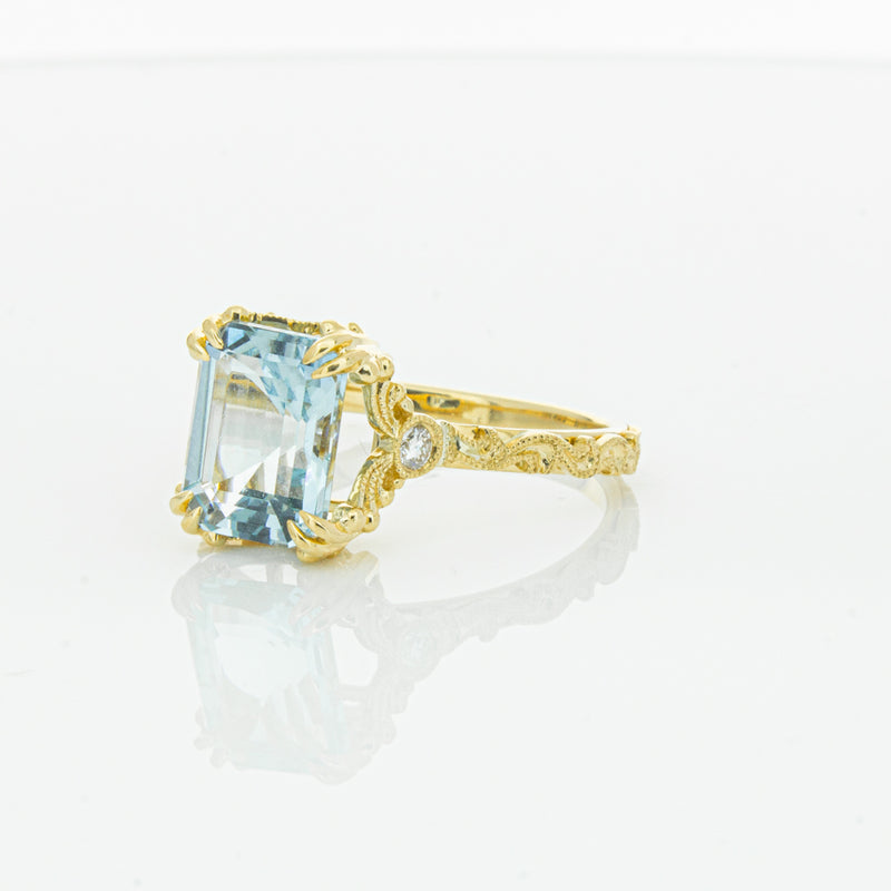18ct Yellow Gold Aquamarine & Diamond Romanov Ring-Ring-Walker & Hall