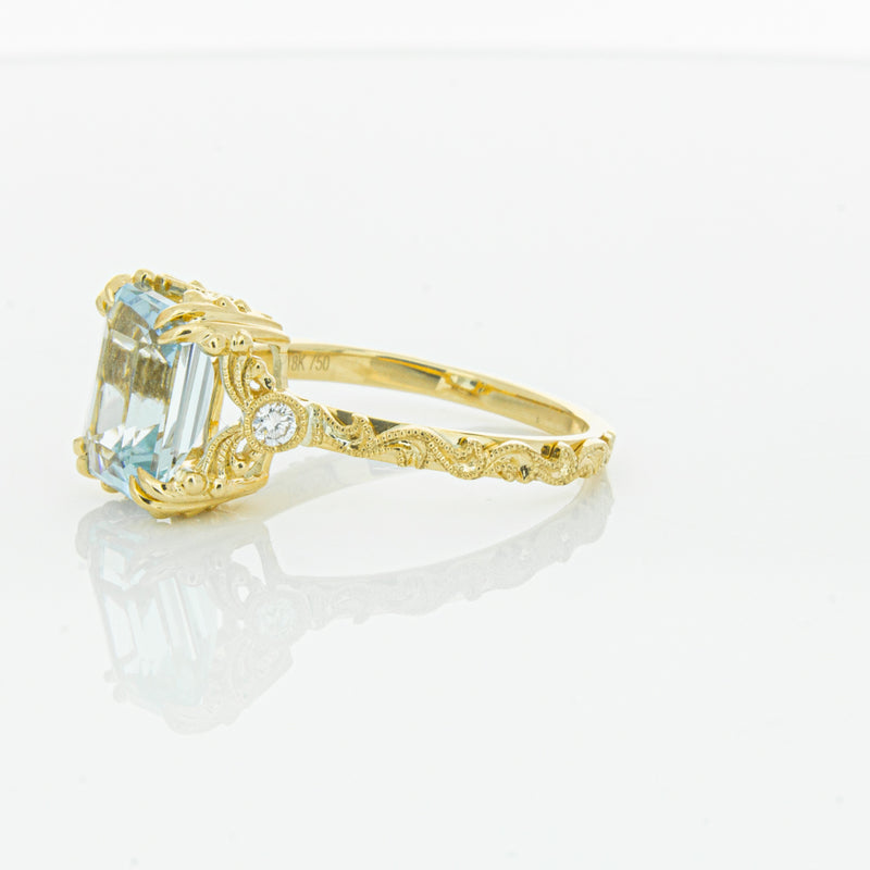 18ct Yellow Gold Aquamarine & Diamond Romanov Ring-Ring-Walker & Hall