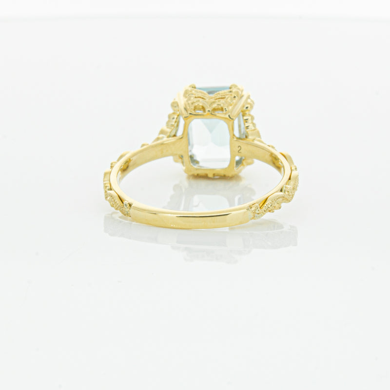 18ct Yellow Gold Aquamarine & Diamond Romanov Ring-Ring-Walker & Hall