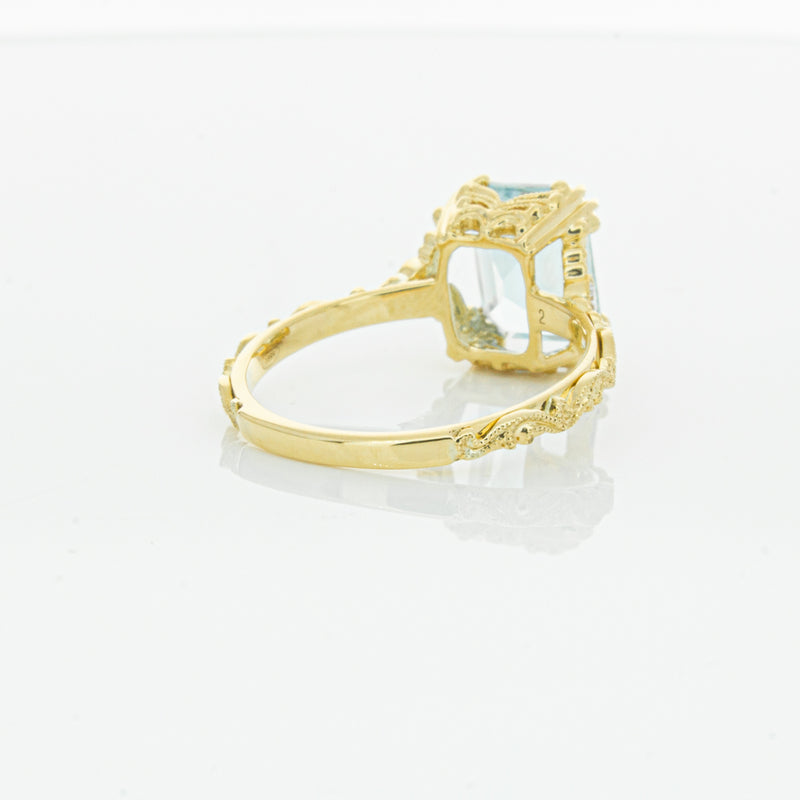 18ct Yellow Gold Aquamarine & Diamond Romanov Ring-Ring-Walker & Hall