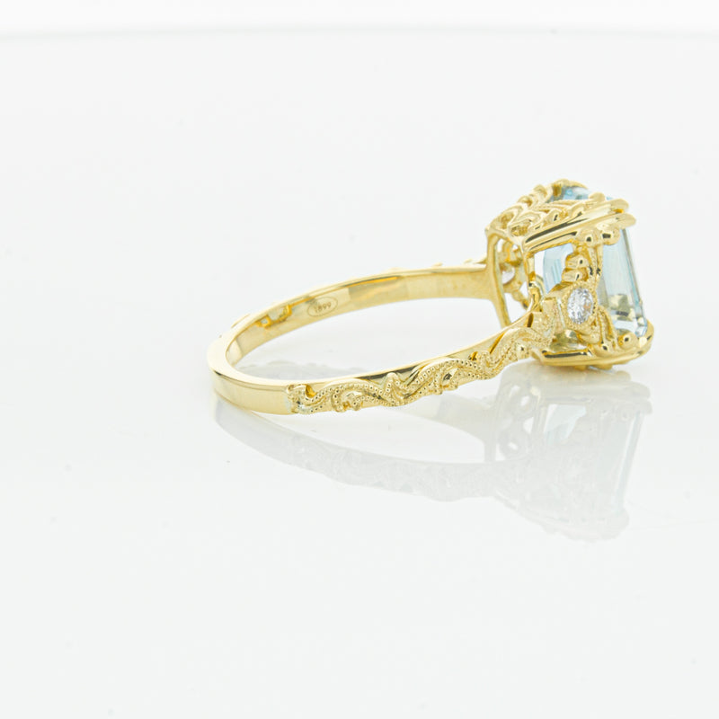 18ct Yellow Gold Aquamarine & Diamond Romanov Ring-Ring-Walker & Hall