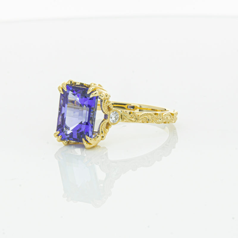 18ct Yellow Gold Tanzanite & Diamond Romanov Ring-Ring-Walker & Hall