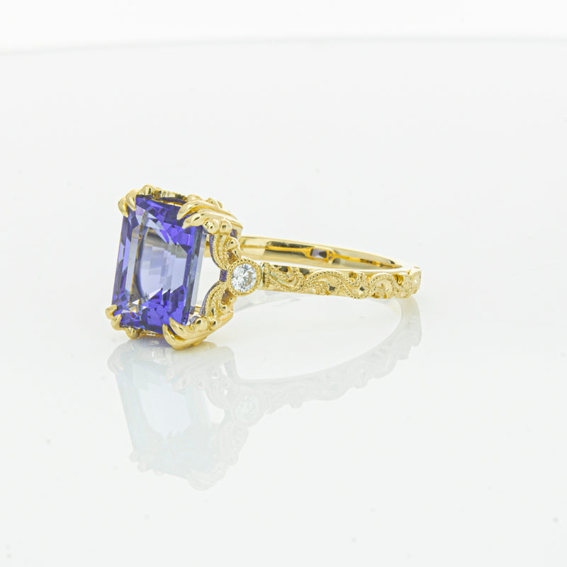 18ct Yellow Gold Tanzanite & Diamond Romanov Ring-Ring-Walker & Hall