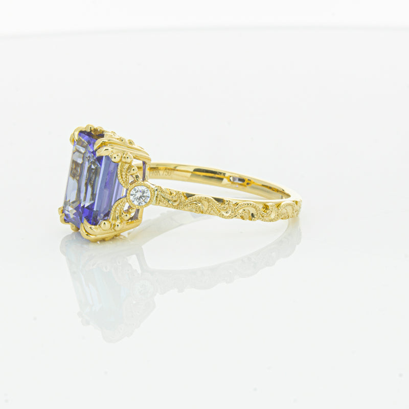18ct Yellow Gold Tanzanite & Diamond Romanov Ring-Ring-Walker & Hall