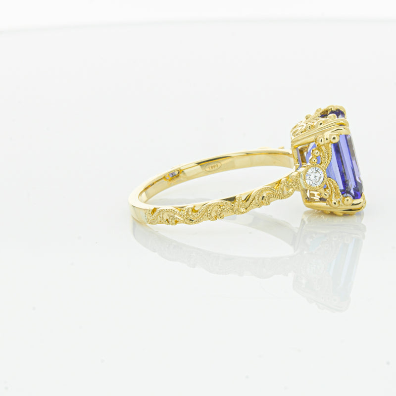 18ct Yellow Gold Tanzanite & Diamond Romanov Ring-Ring-Walker & Hall