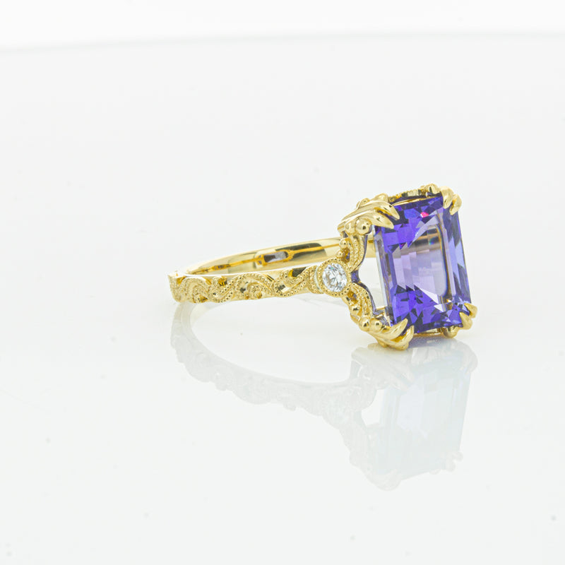 18ct Yellow Gold Tanzanite & Diamond Romanov Ring-Ring-Walker & Hall