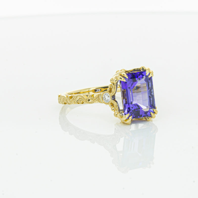 18ct Yellow Gold Tanzanite & Diamond Romanov Ring-Ring-Walker & Hall
