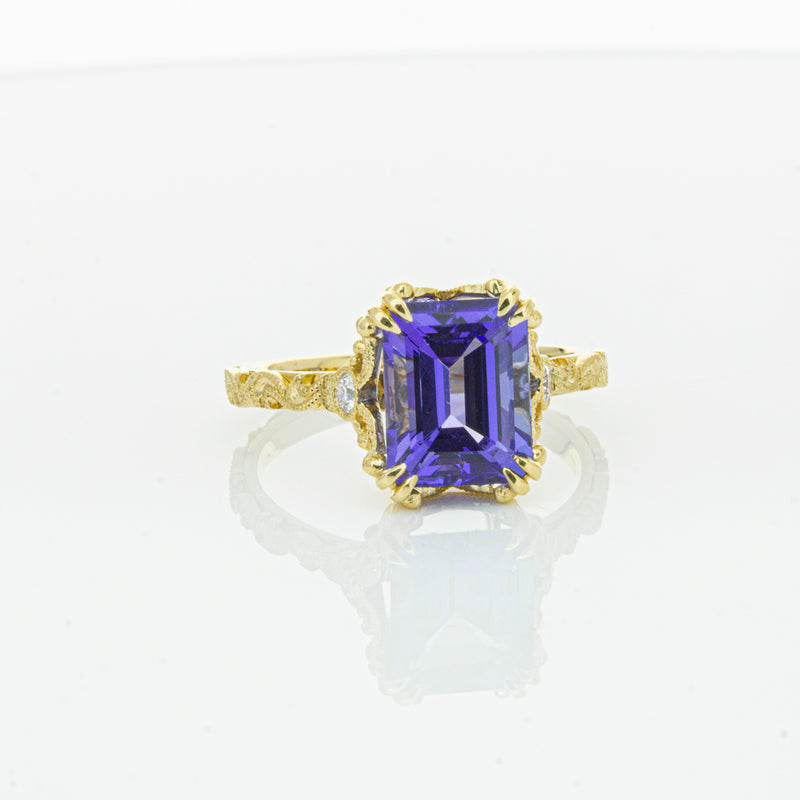 18ct Yellow Gold Tanzanite & Diamond Romanov Ring-Ring-Walker & Hall