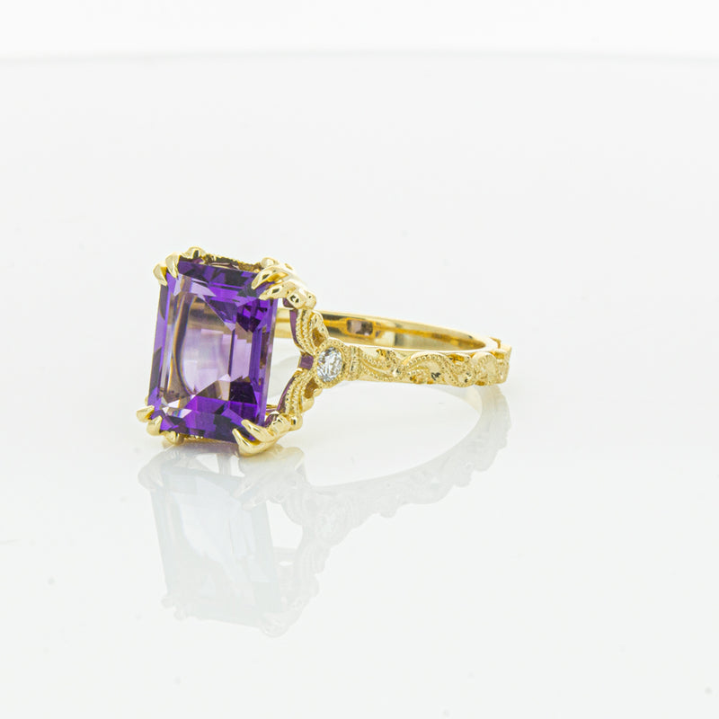 18ct Yellow Gold Amethyst & Diamond Romanov Ring-Ring-Walker & Hall