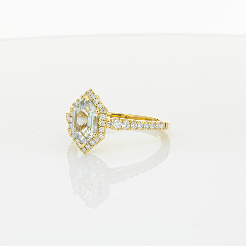 18ct Yellow Gold Aquamarine & Diamond Mini Sierra Ring-Ring-Walker & Hall