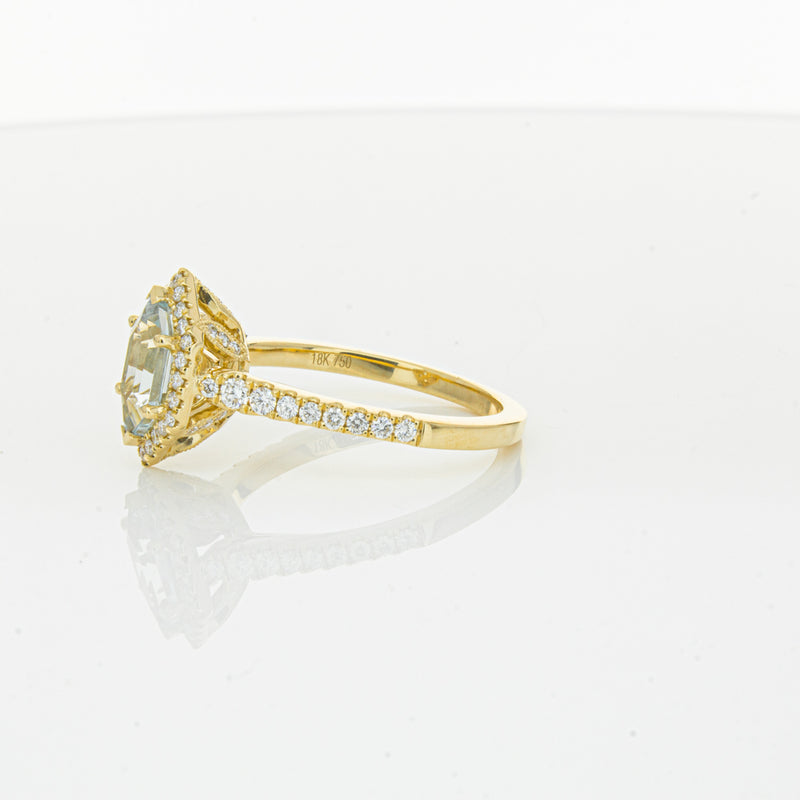 18ct Yellow Gold Aquamarine & Diamond Mini Sierra Ring-Ring-Walker & Hall