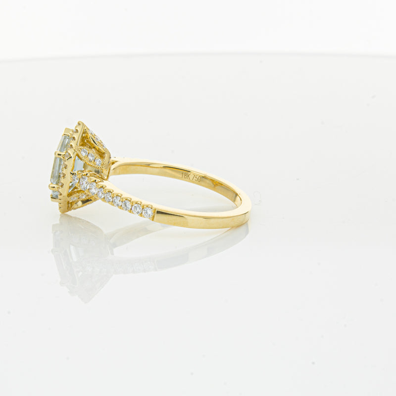 18ct Yellow Gold Aquamarine & Diamond Mini Sierra Ring-Ring-Walker & Hall