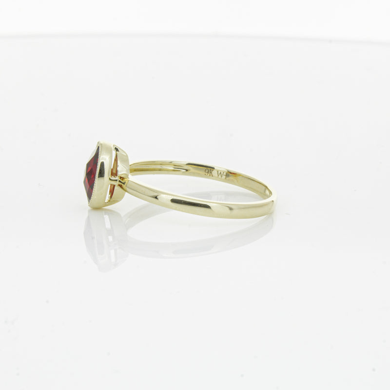 9ct Yellow Gold Garnet Saffron Ring-Ring-Walker & Hall