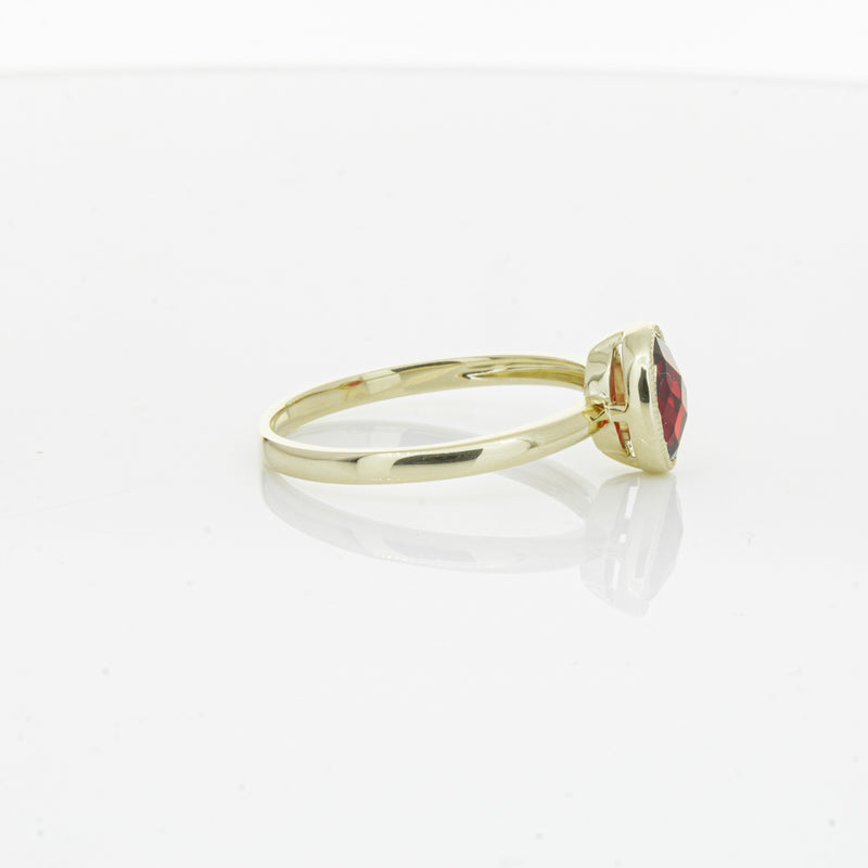 9ct Yellow Gold Garnet Saffron Ring-Ring-Walker & Hall