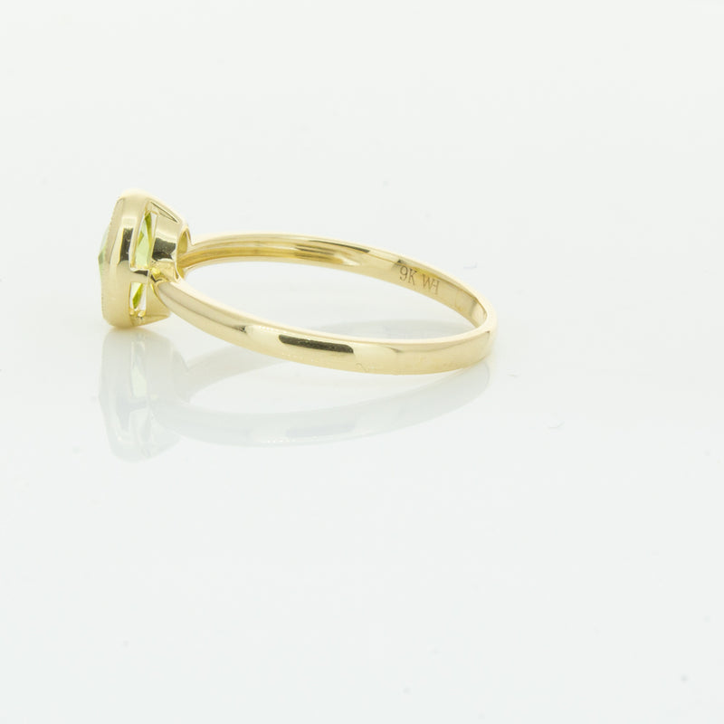 9ct Yellow Gold Peridot Lemongrass Ring-Ring-Walker & Hall