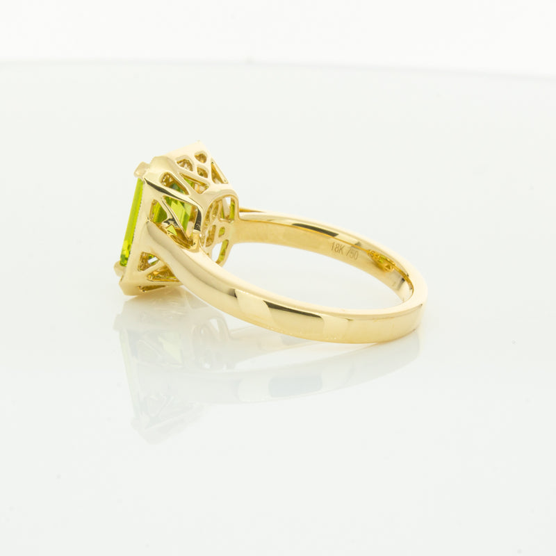 18ct Yellow Gold Peridot & Diamond Empire Ring-Ring-Walker & Hall