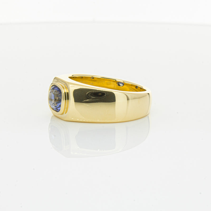 18ct Yellow Gold 1.32ct Sapphire Ring-Ring-Walker & Hall