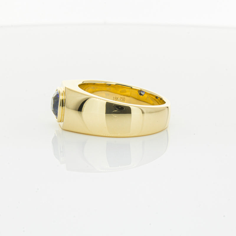 18ct Yellow Gold 1.32ct Sapphire Ring-Ring-Walker & Hall