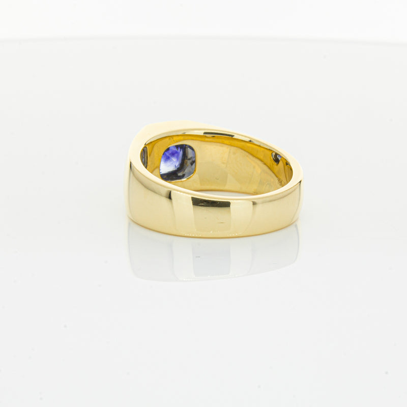 18ct Yellow Gold 1.32ct Sapphire Ring-Ring-Walker & Hall