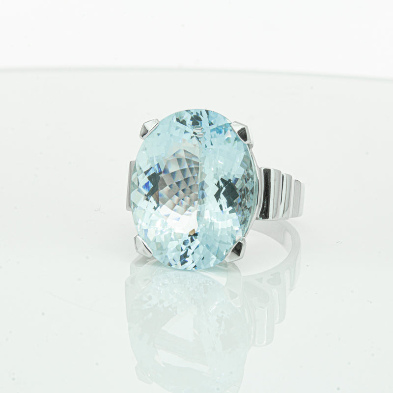 9ct White Gold Aquamarine Ring-Ring-Walker & Hall