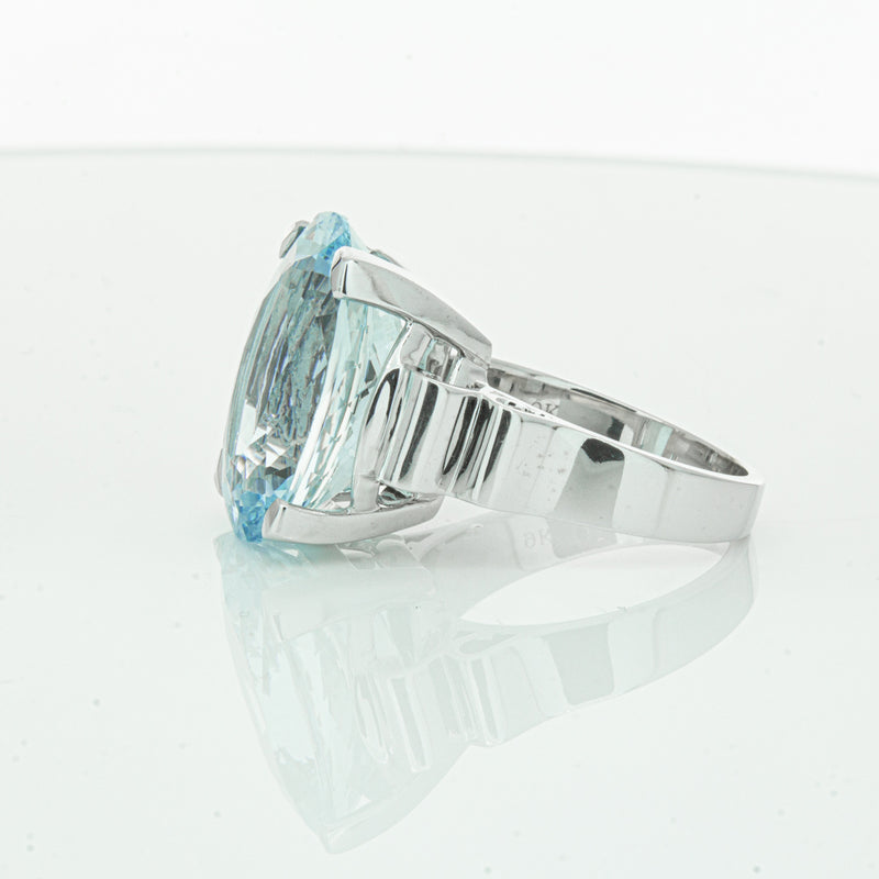 9ct White Gold Aquamarine Ring-Ring-Walker & Hall