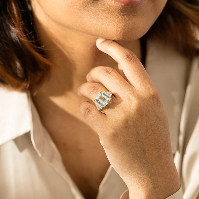 18ct Yellow Gold 4.78ct Aquamarine & Diamond Maya Ring-Ring-Walker & Hall