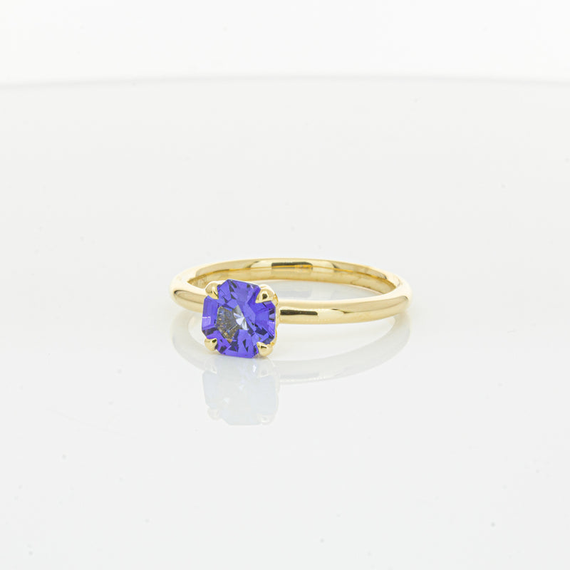 18ct Yellow Gold Tanzanite Mini Octavia Ring-Ring-Walker & Hall