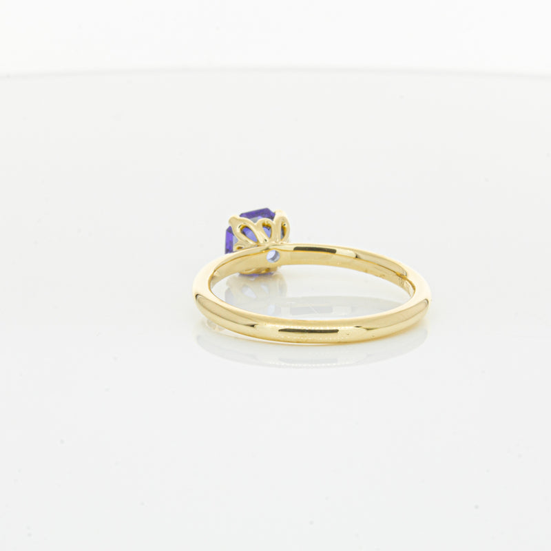 18ct Yellow Gold Tanzanite Mini Octavia Ring-Ring-Walker & Hall