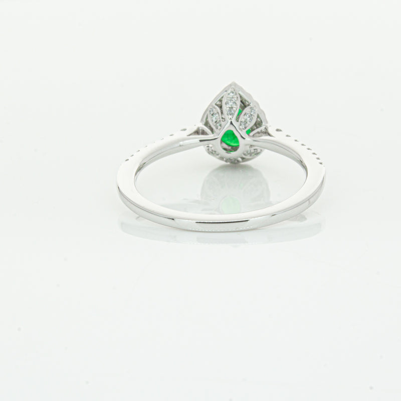 18ct White Gold .64ct Emerald & Diamond Mini Sierra Ring-Ring-Walker & Hall