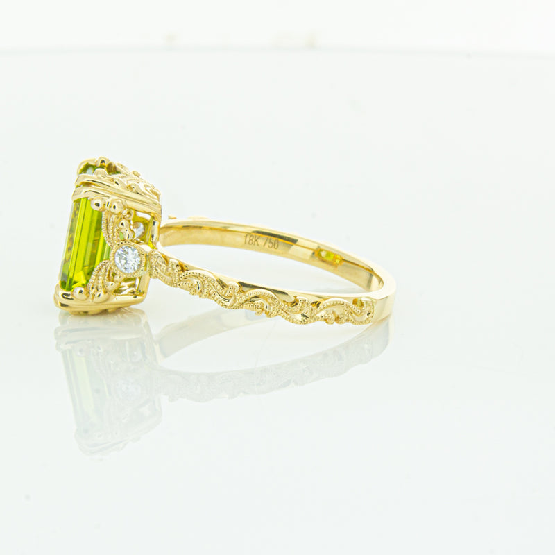 18ct Yellow Gold Peridot & Diamond Romanov Ring-Ring-Walker & Hall
