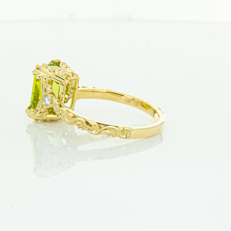 18ct Yellow Gold Peridot & Diamond Romanov Ring-Ring-Walker & Hall