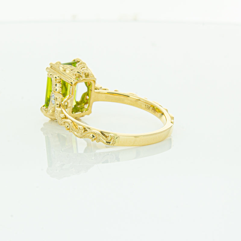 18ct Yellow Gold Peridot & Diamond Romanov Ring-Ring-Walker & Hall