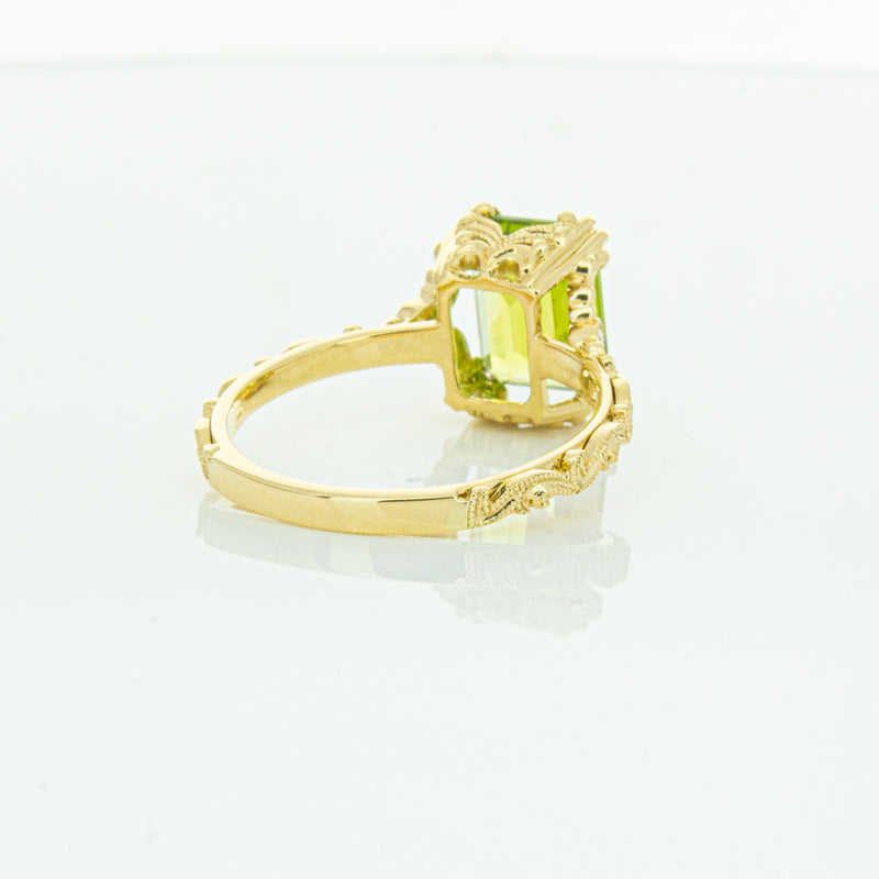 18ct Yellow Gold Peridot & Diamond Romanov Ring-Ring-Walker & Hall