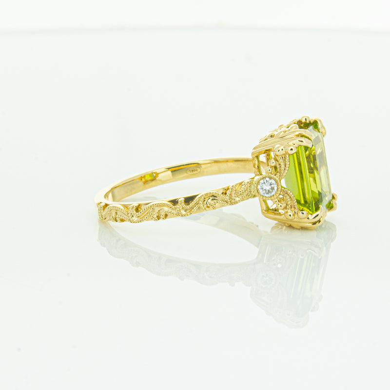 18ct Yellow Gold Peridot & Diamond Romanov Ring-Ring-Walker & Hall