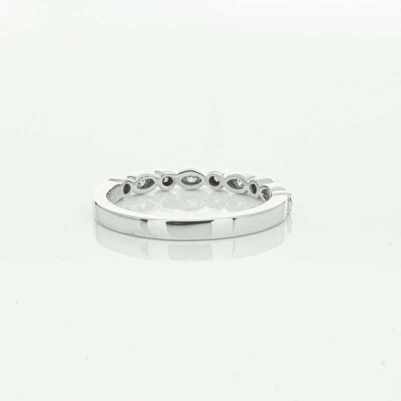 18ct White Gold Diamond Aura Ring-Ring-Walker & Hall