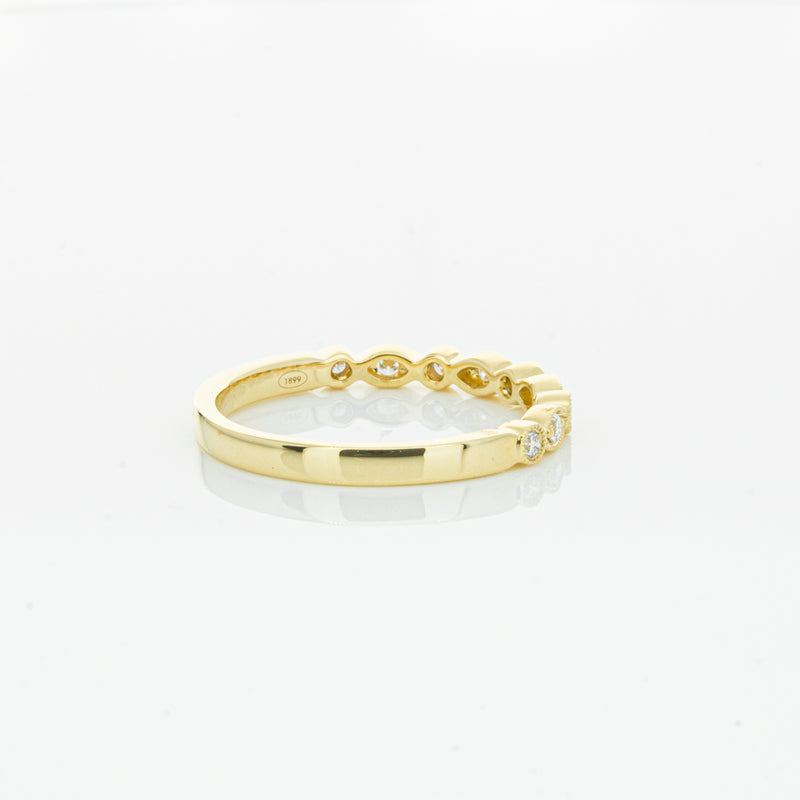 18ct Yellow Gold Diamond Aura Ring-Ring-Walker & Hall