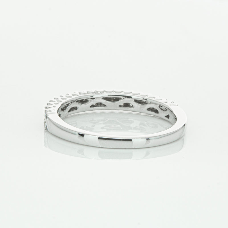 14ct White Gold Diamond Lumiere Band-Ring-Walker & Hall